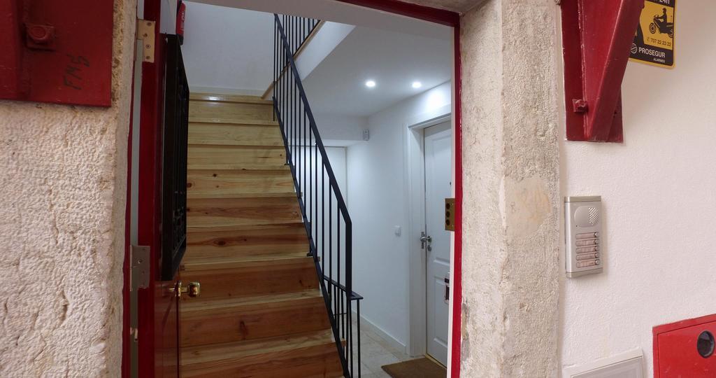 Alfama 44 Appartement Lissabon Buitenkant foto